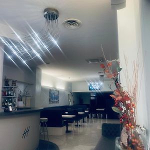 Hotel Holiday
